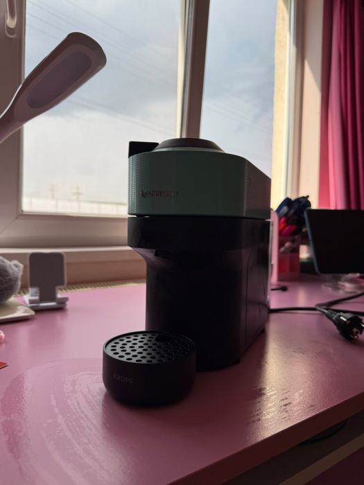 Aparat de cafea Nespresso Vertuo in garantie
