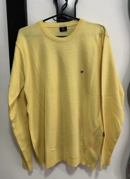 Блузи Armani, Tommy Hilfiger, Pierre Cardin