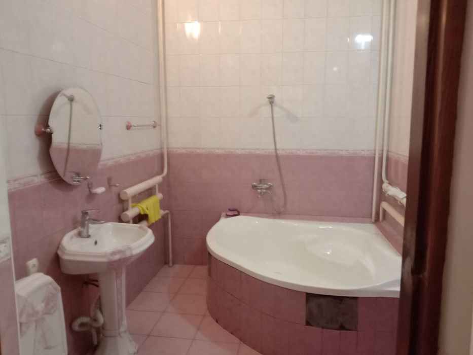 Yakkasaroy Rakat Maxalla Next Megik Citi ga 800 metr Klinika Hostel