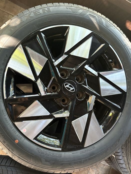 Оригинални джанти Hyundai / Хюндай 18" 5х114.3 + гуми 215/55/18