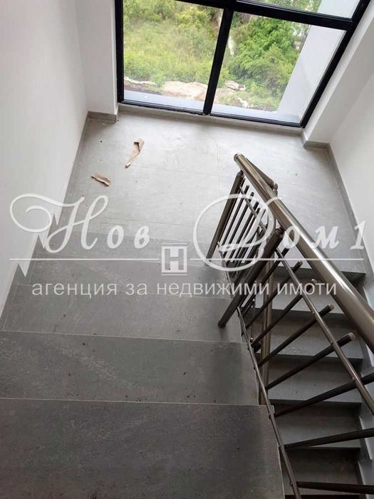 Дневна 43 м2! Спалня 20 м2! Спалня 16 м2! Юг-изток! Без преход! Среден етаж!