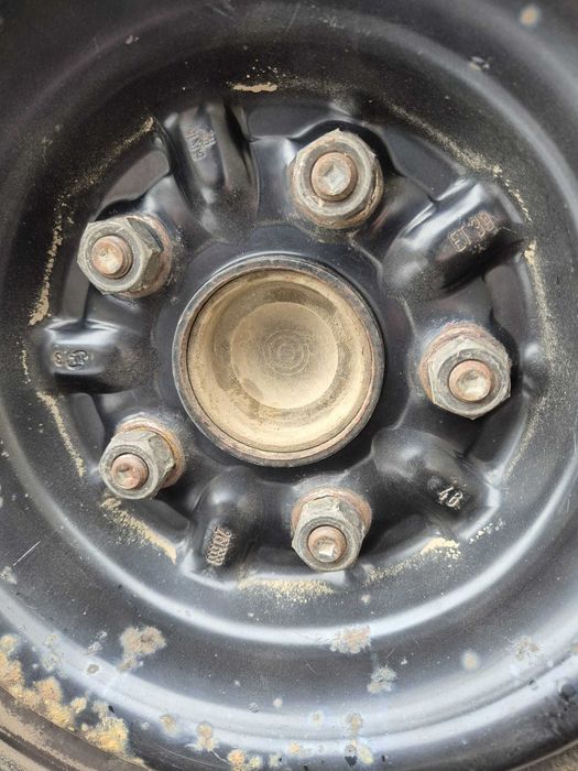 Vand jante cu cauciucuri de vara pt Toyota Auris, 15"
