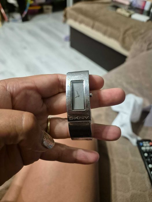 Дамски часовник DKNY