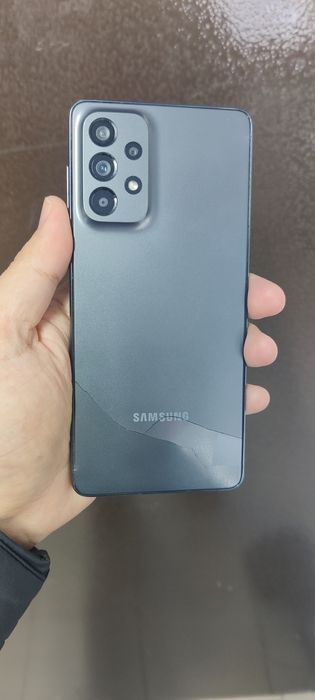 Продам Самсунг А73.