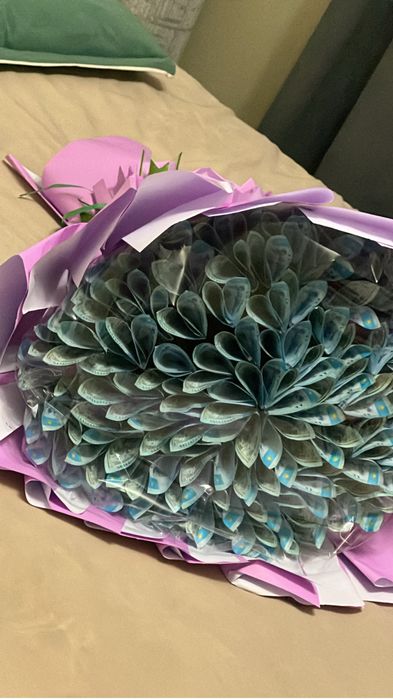 Ақша букет сатылады