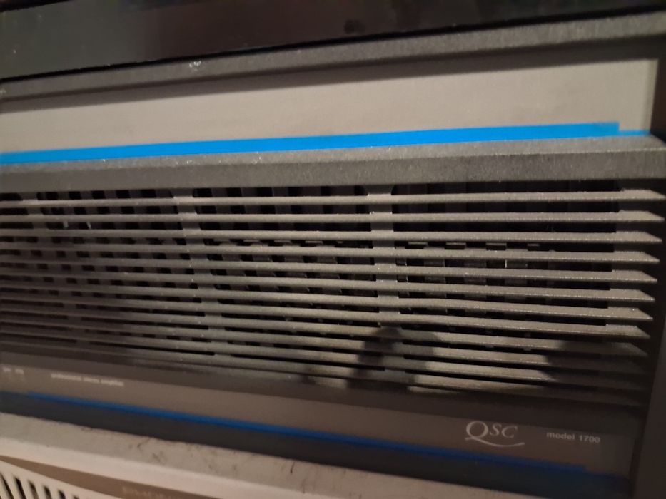 Amplificator QSC model 1700 (USA) 32 finali