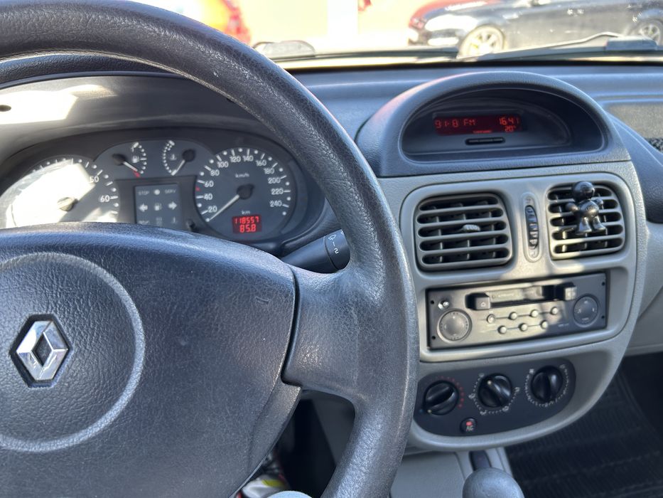 Renault Clio 1.4 Benzina / Schimb cu scuter
