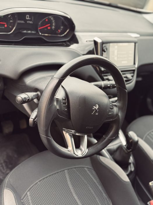 Peugeot 208 2014 unic proprietar