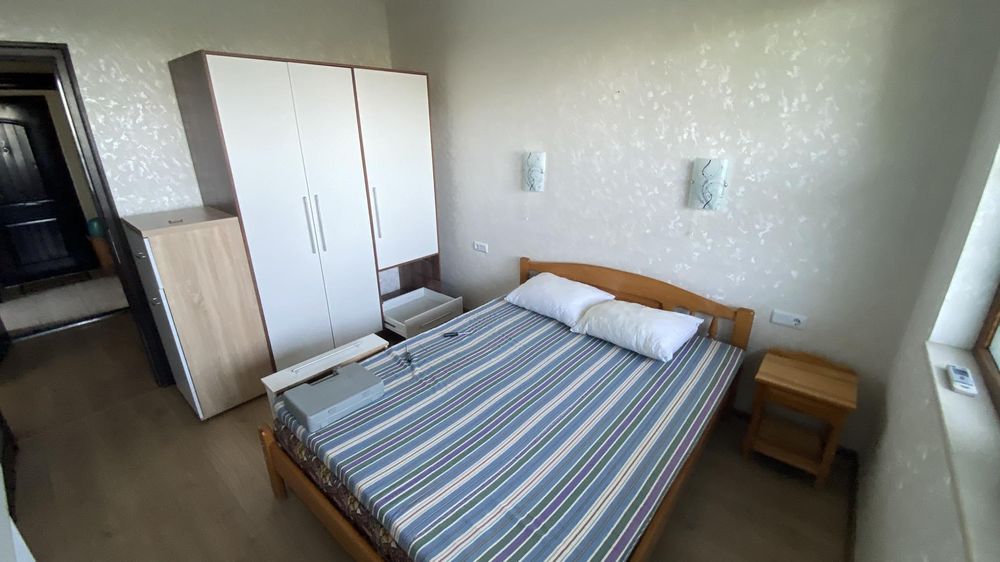 Дава се под наем Двустаен апартамент в Бургас, Меден рудник - зона Д - 50 кв.м за 306 € - Снимка #2