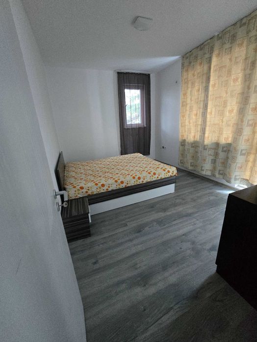 Дава се под наем Двустаен апартамент в Поморие - 56 кв.м за 331.5 € - Снимка #1