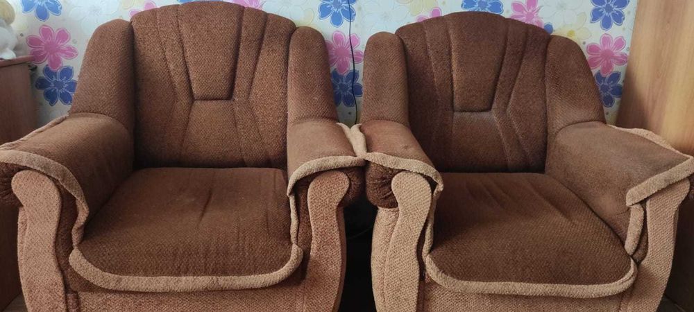 2 кресла в хорошем качестве
