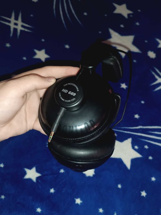 Căști studio Superlux HD 669