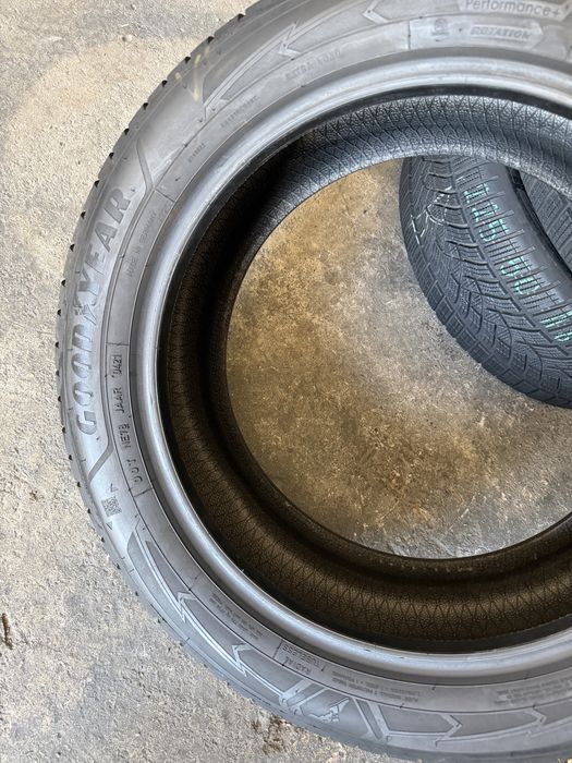 2 anvelope iarna 225/50/18 , GoodYear , 7 mm , DOT 2021 !