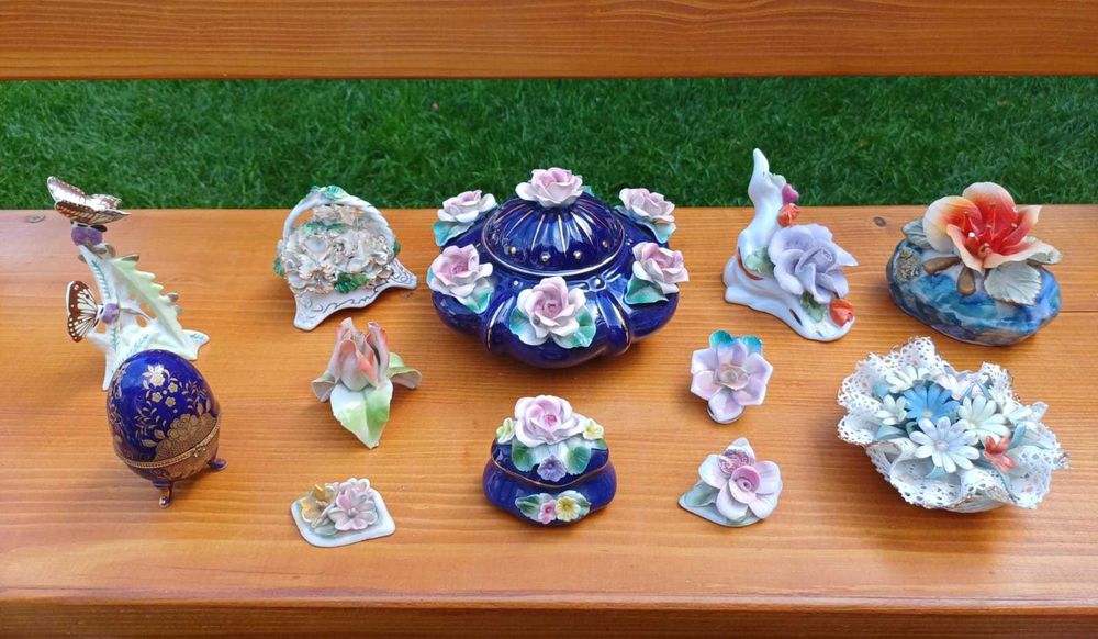 Bibelouri din porțelan de colecție