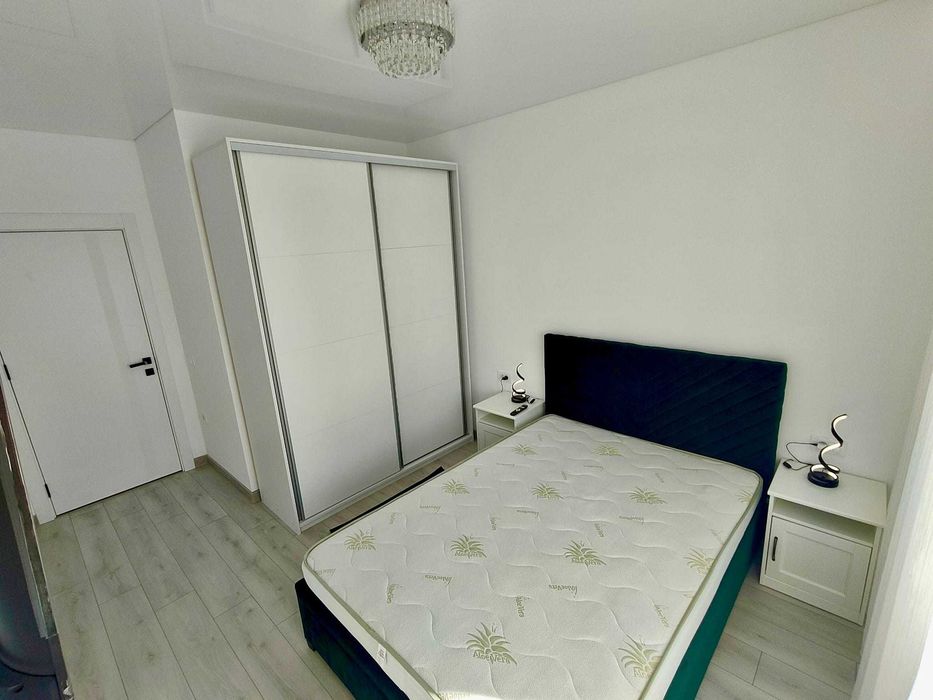 Propietar Inchiriez apartament 3 camere Nou Enegia Residence