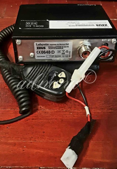 Statie Radio CB Lafayette Zeus