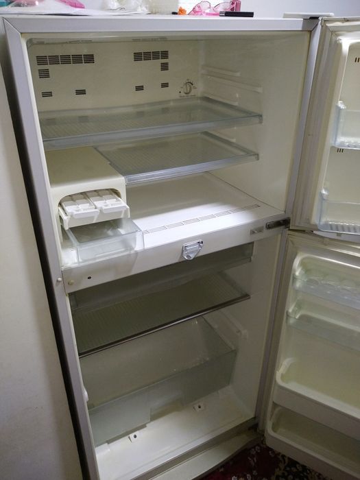 Холодильник SHARP Yaponskiy