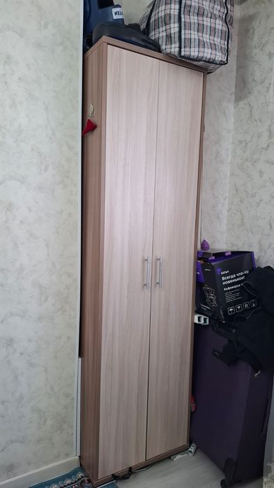 Срочно продам шкаф