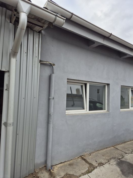 Închiriez Hală,atelier,depozit..24 mp,Arad zonă centrală