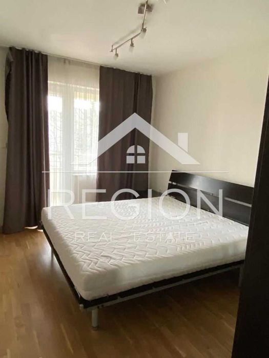 Дава се под наем Тристаен апартамент в Варна, Бриз - 100 кв.м за 600 € - Снимка #8