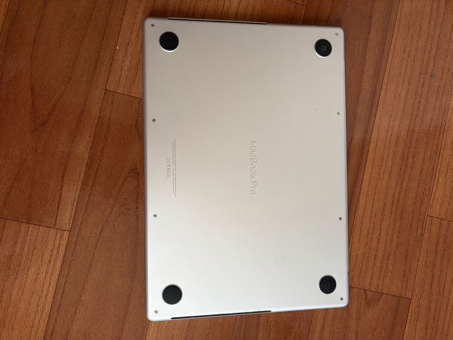 Macbook pro 14 m1pro 16/512