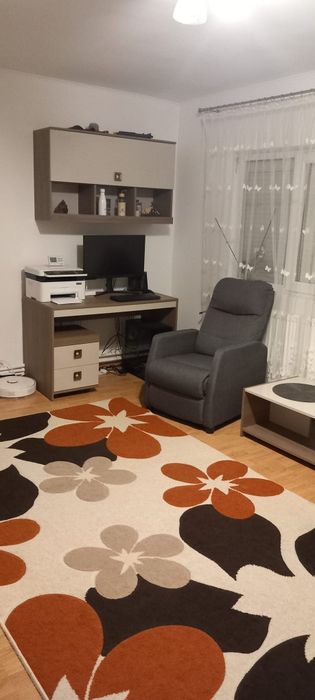 Apartament 4 camere , Targoviște , Micro 3