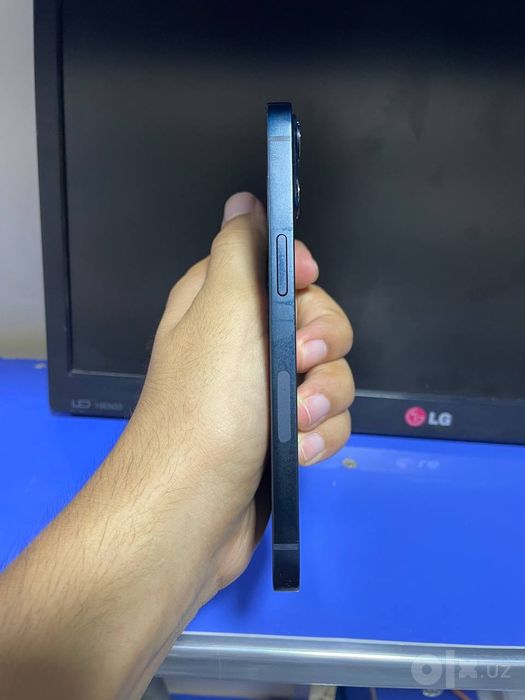 iPhone 13 ko‘k, ideal holatda