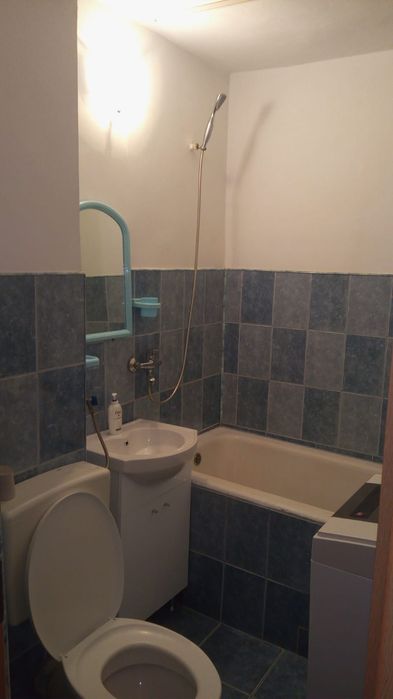 Închiriez Garsoniera