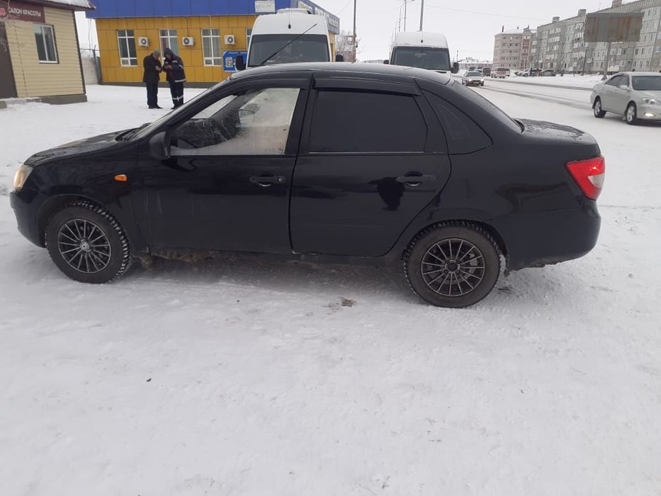 Лада Гранта 2015 года