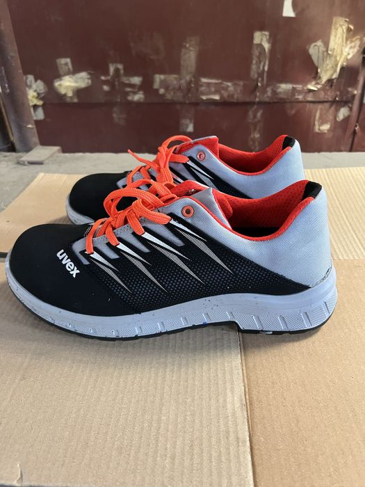Va nd pantofi protectie Uvex marimea 45