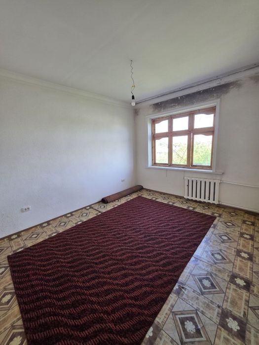 Юнусабад18 3 ком  кирпичный дом 77 серия не торец без ремонт