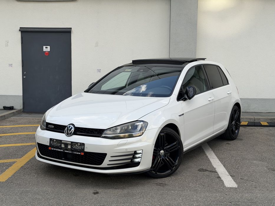 Volkswagen Golf 7 GTD AUTOMAT DYNAUDIO Webasto Distronic Camera Bi Xenon RATE Garantie