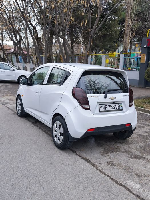 Spark 2011 bezinda yurgan