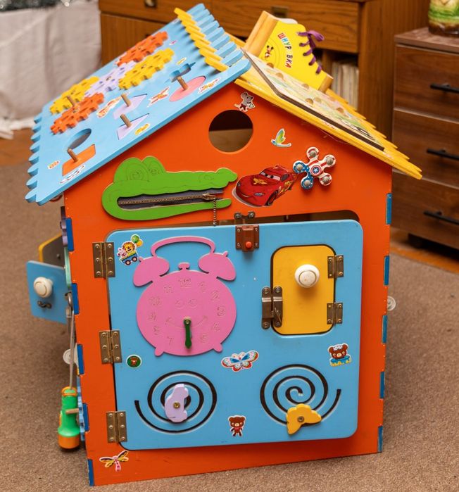 Бизиборд. Продаётся