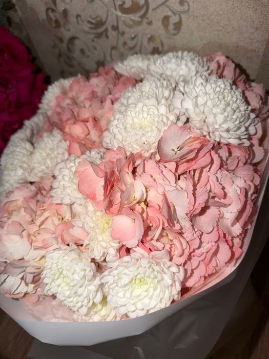 Цветы пышные, красивые , свежие