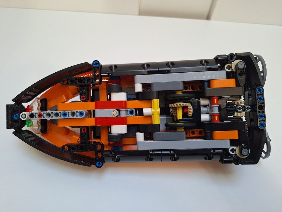 Lego Technic 42120 - Rescue Hovercraft - Complet