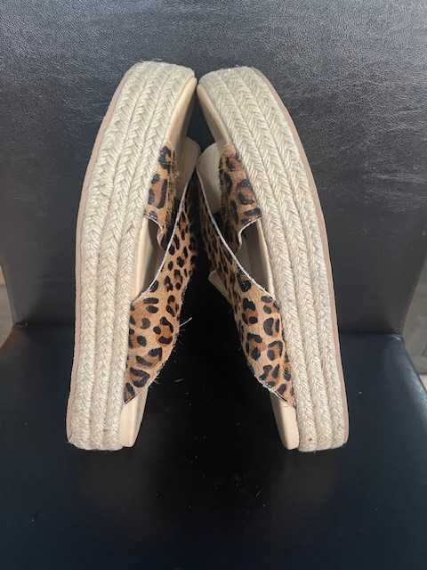 Papuci cu piele de ponei model leopard