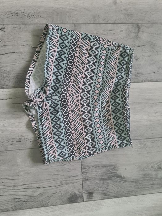 Vând haine,marimea XS-S