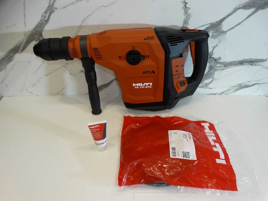 Резервиран - НОВО - Hilti TE 70 ATC / AVR - Мощна ударо пробивна машина