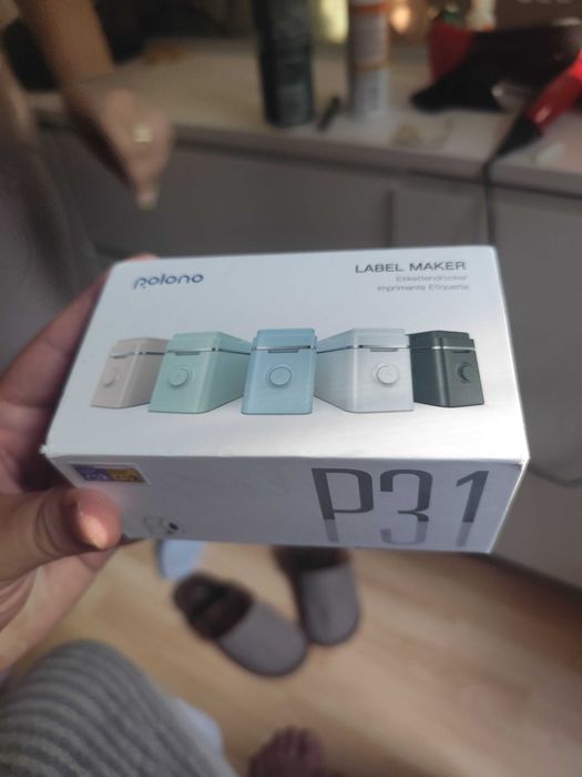 мини принтер за етикети — модел Polono P31 Label Maker.