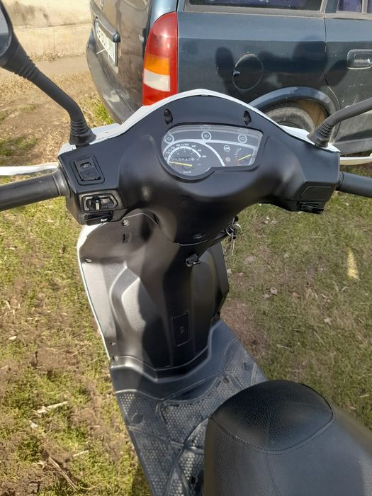 Vand Scuter Sym 50 cc/Stare foarte buna