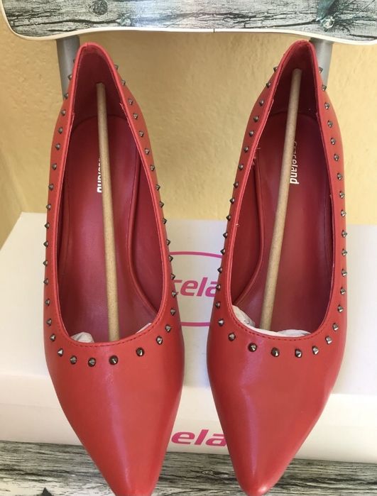 Нови обувки с ток - 37 — 15 €