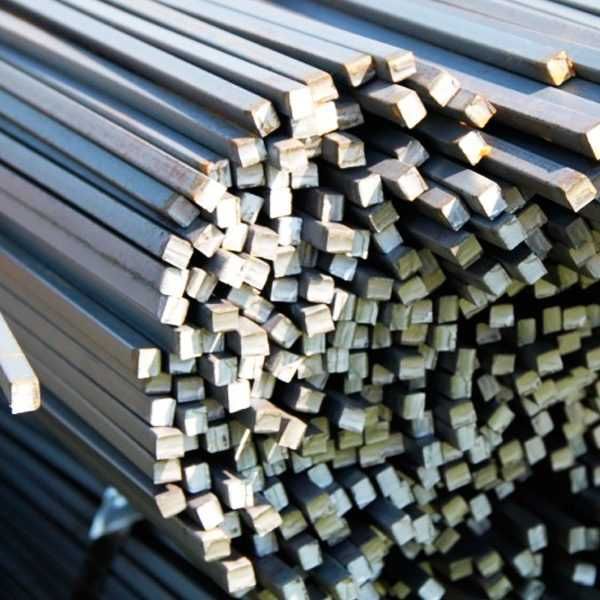 Квадрат стальной