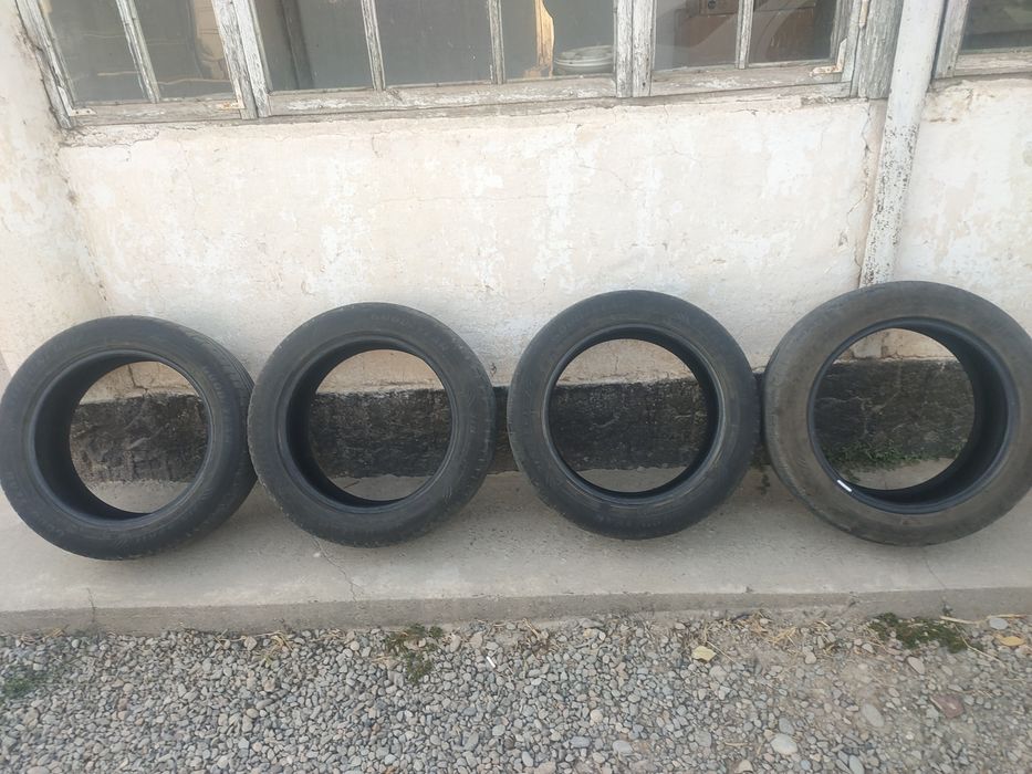 Продаётся шины Камри 55. 215/55/17