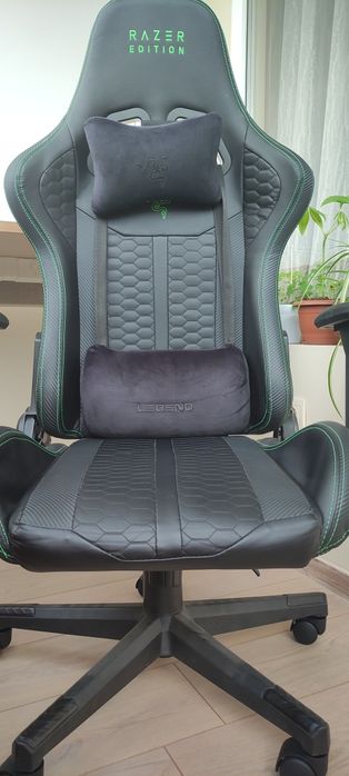 Геймърски стол Razer