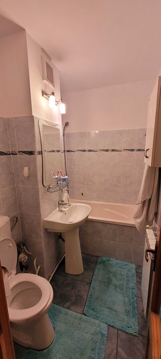 Apartament de inchiriat pe str. Calea Calarasilor(in zona Pistruiatu)