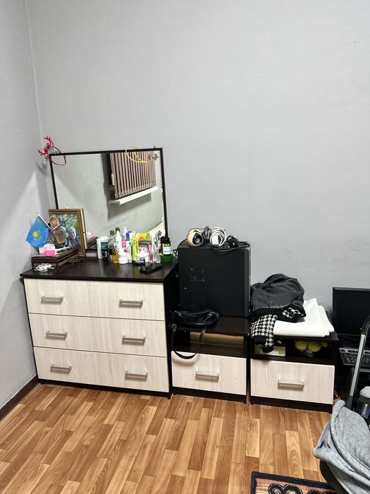 Продам срочно спальный гарнитур