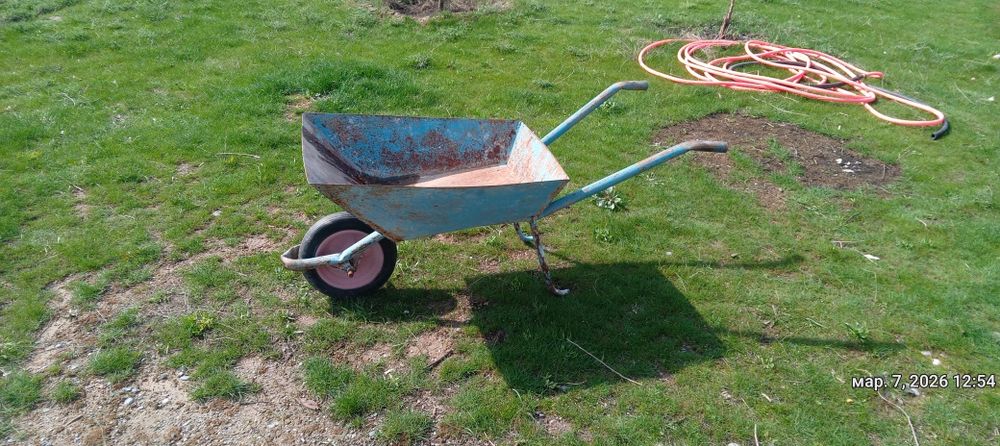 Тачка садовая, срочно