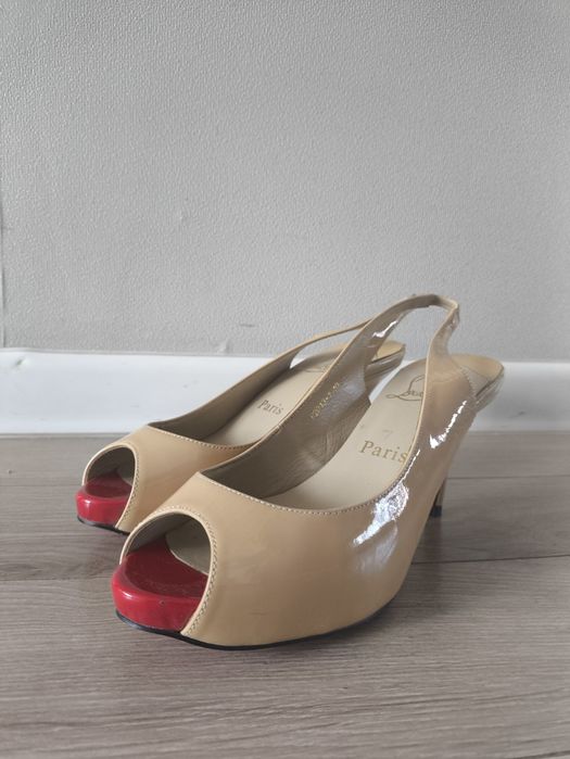 Продам туфли Christian Labutin 39