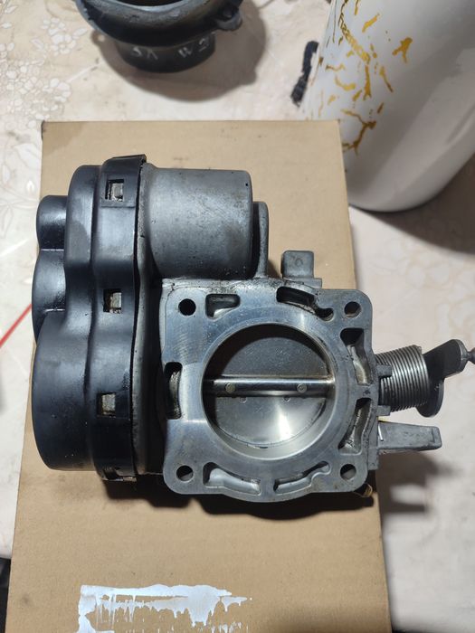 Дроссель заслонка Мерседес W210 111 двигатель